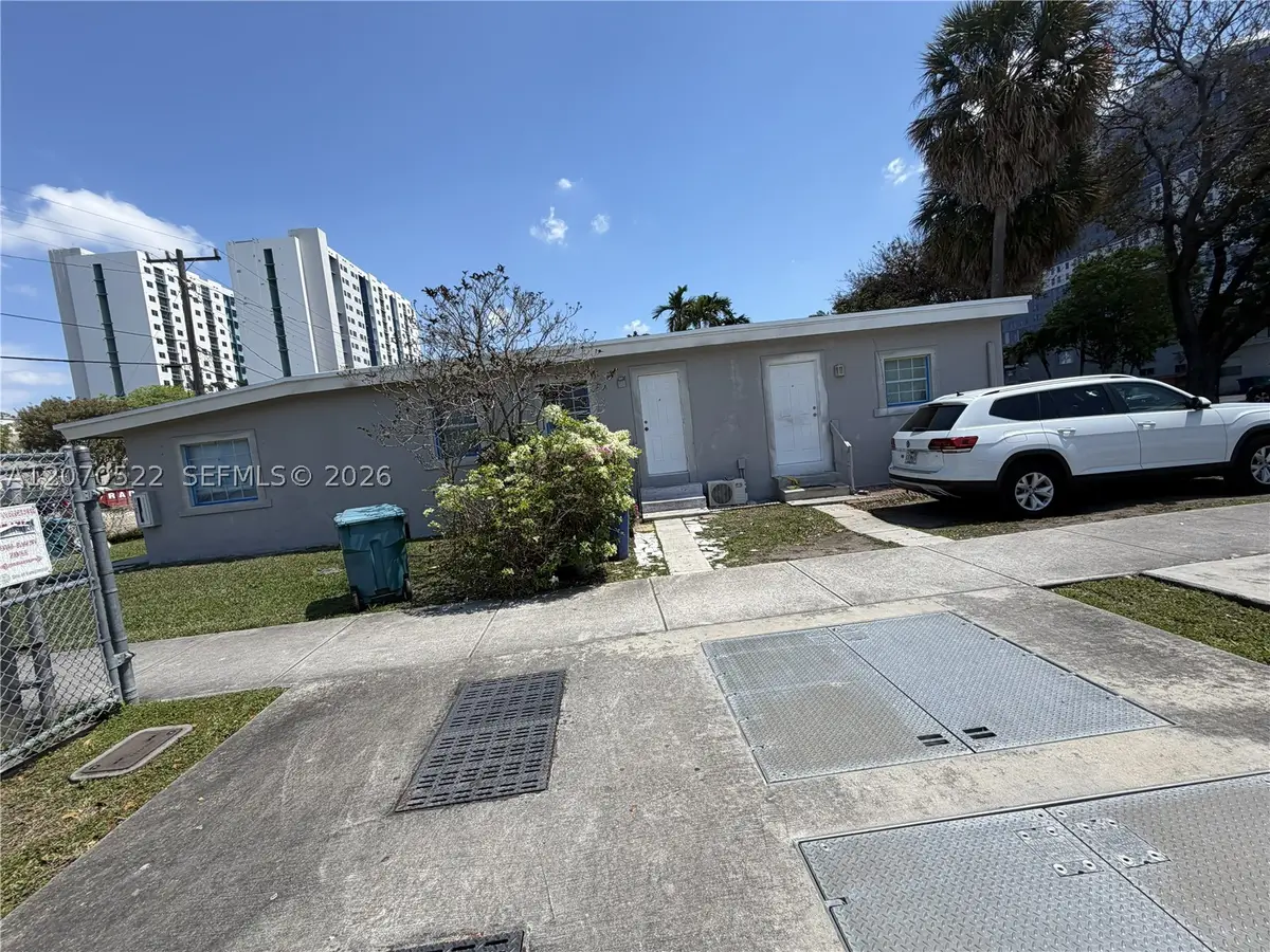 10793 SW 6th St, Sweetwater, FL 33174 - #1