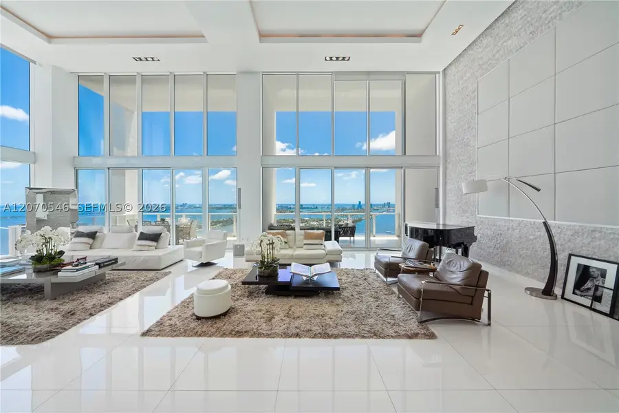 1040 Biscayne Blvd #4403, Miami, FL 33132 - #3