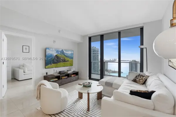 1010 Brickell Ave #3903, Miami, FL 33131