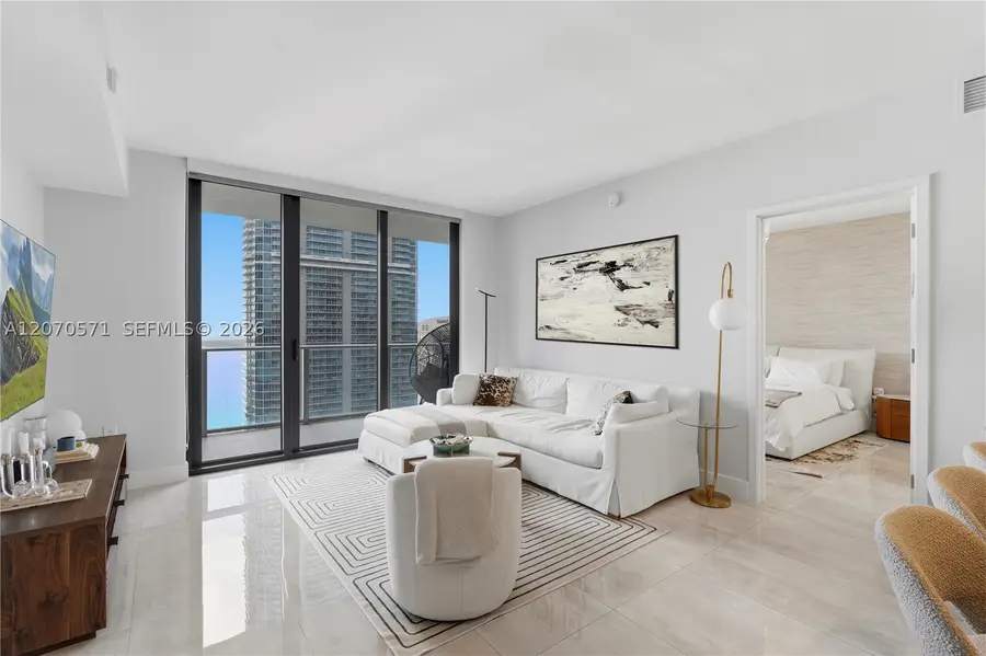 1010 Brickell Ave #3903, Miami, FL 33131 - #3