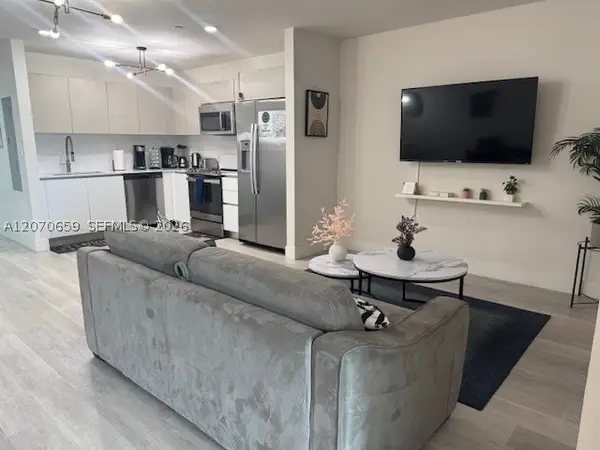 19380 NE 26 Ave #304, Miami, FL 33180