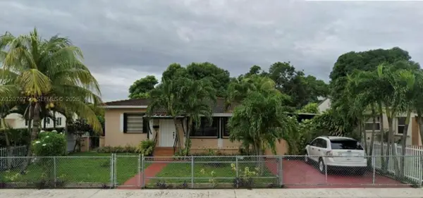 50 E 44th St, Hialeah, FL 33013