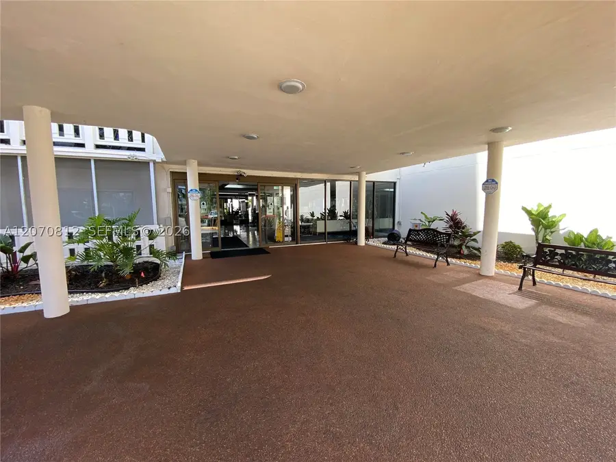 4330 Hillcrest Dr #1009, Hollywood, FL 33021 - #3