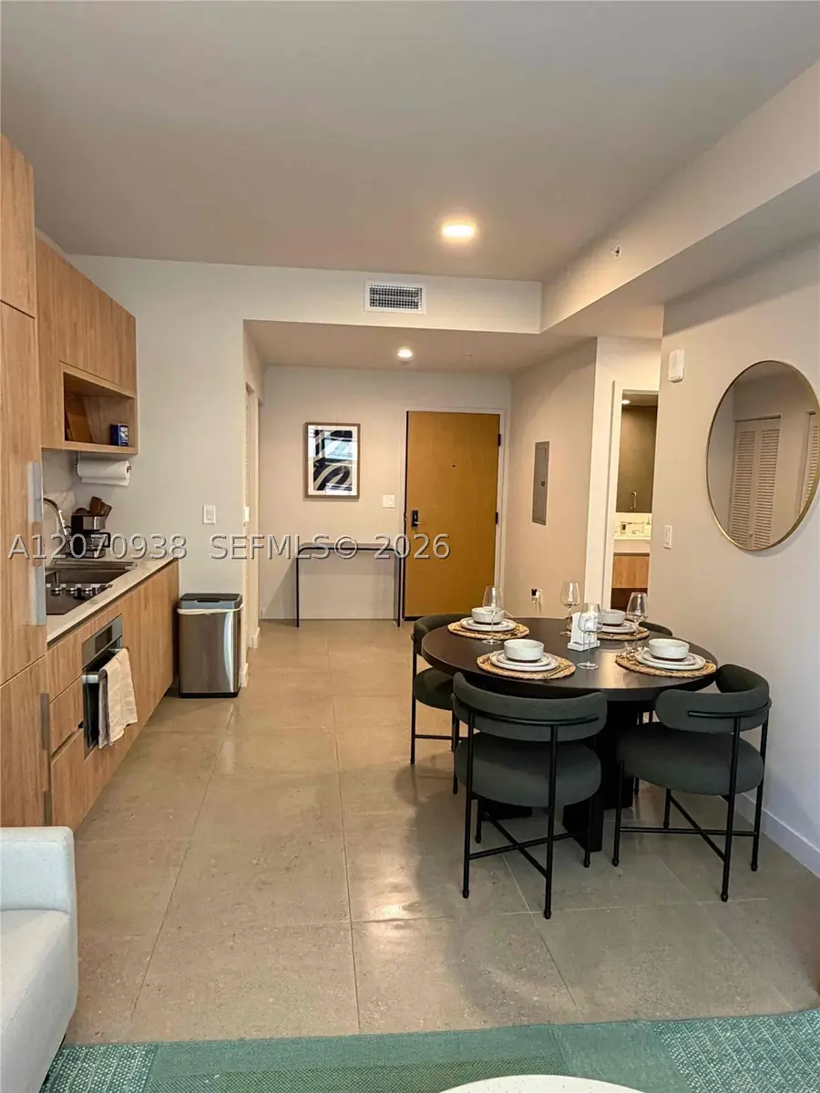 11 NE 6th St #705, Miami, FL 33132 - #2