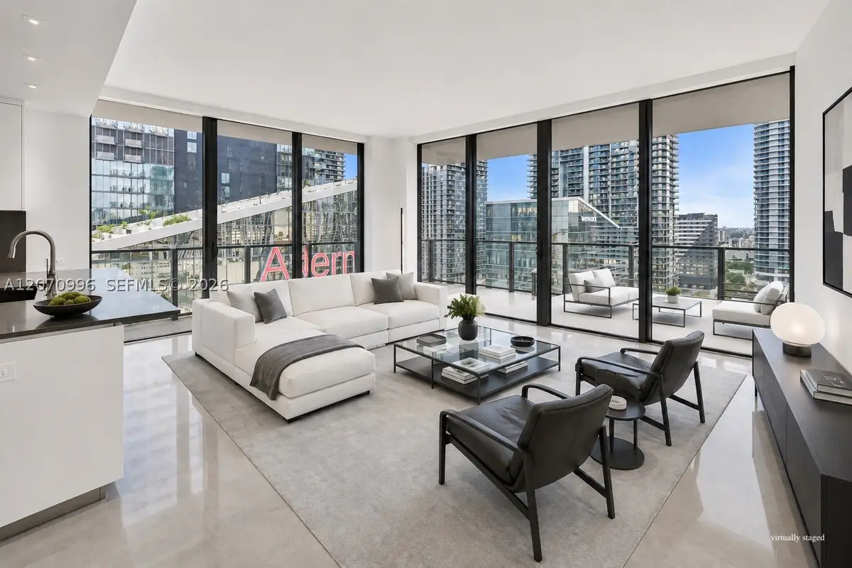 68 SE 6th St #1702, Miami, FL 33131 - #1