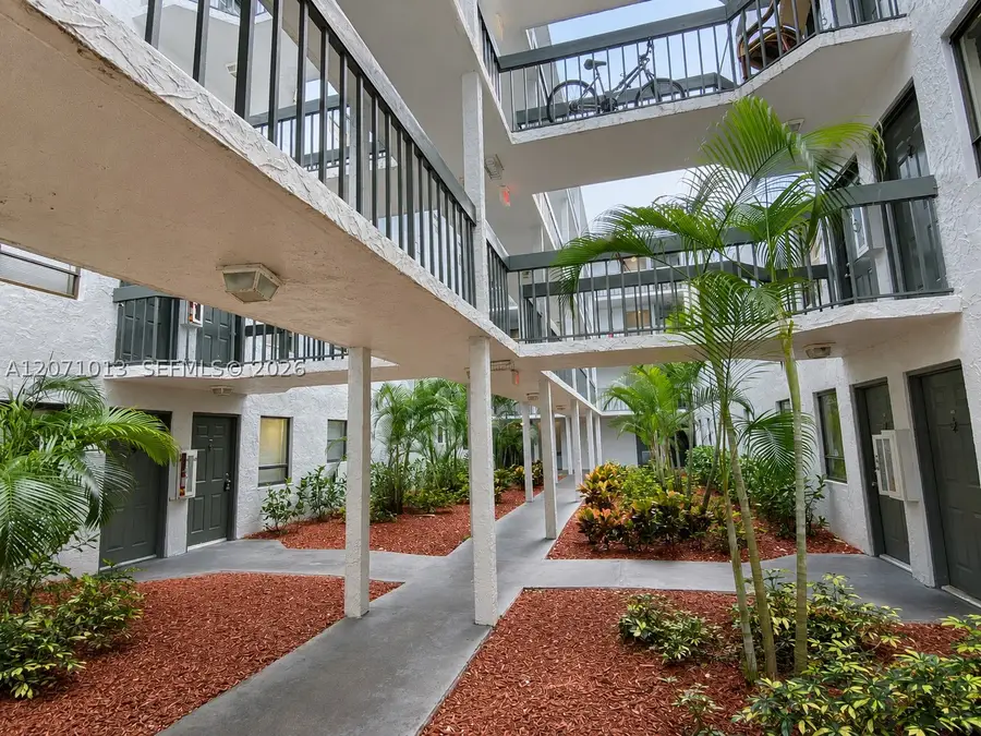 1820 N Congress Ave #305, West Palm Beach, FL 33401 - #3
