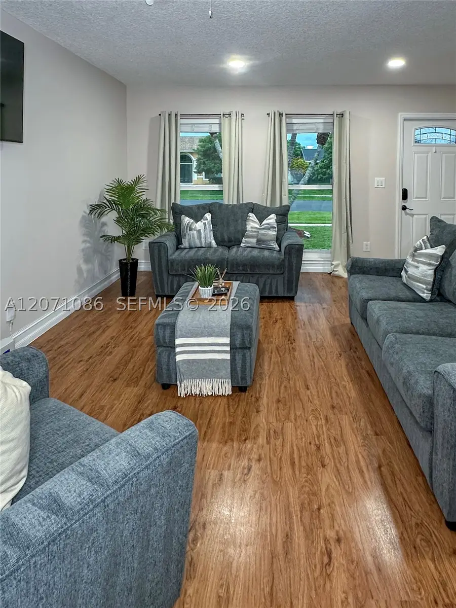177 Dove Cir, Royal Palm Beach, FL 33411 - #2