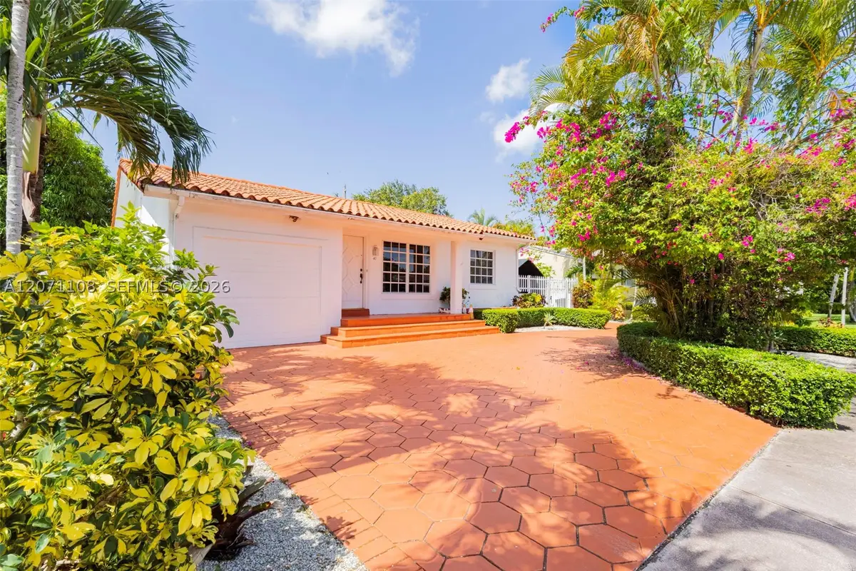 41 Campina Ct, Coral Gables, FL 33134 - #1