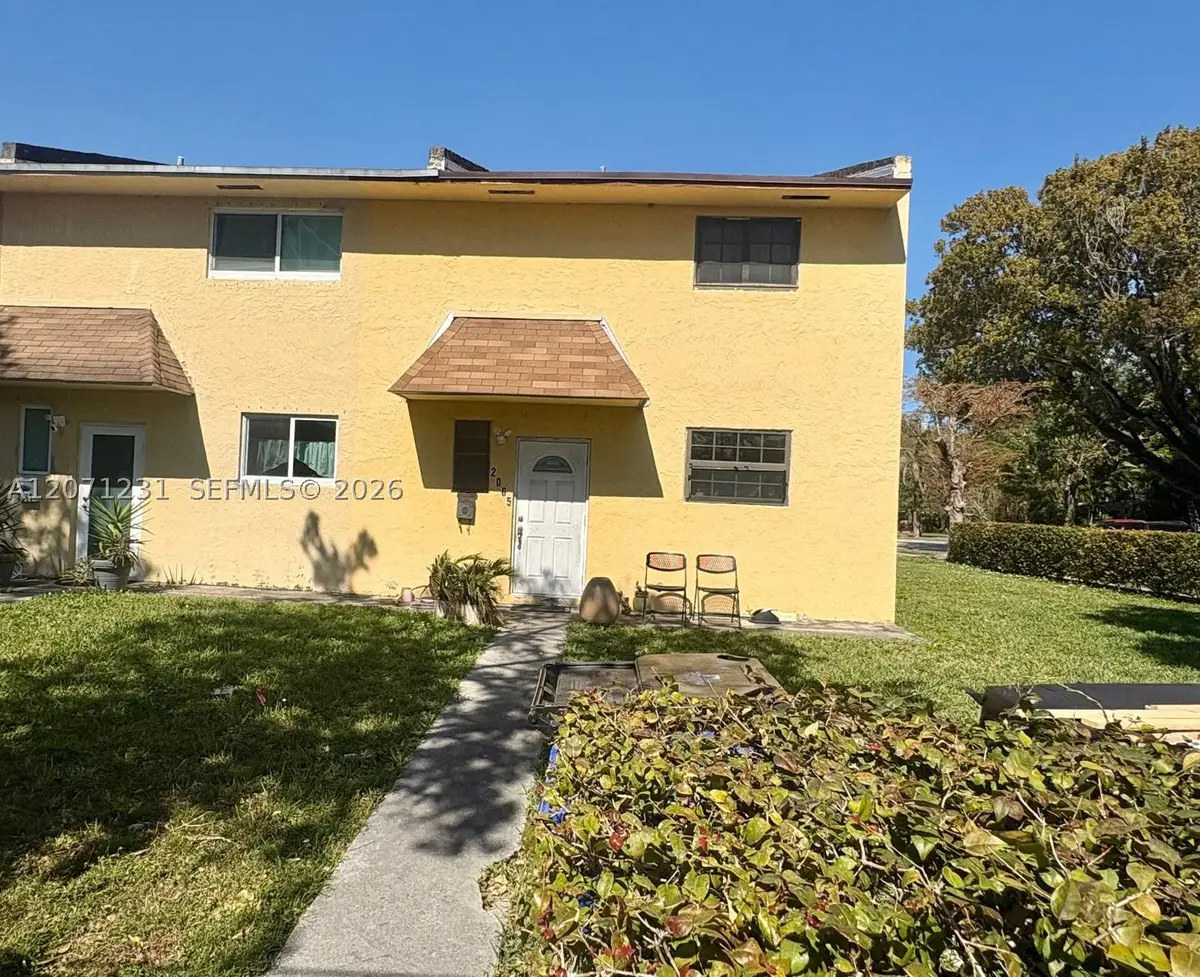 2065 NE 139th St, North Miami Beach, FL 33181 - #1
