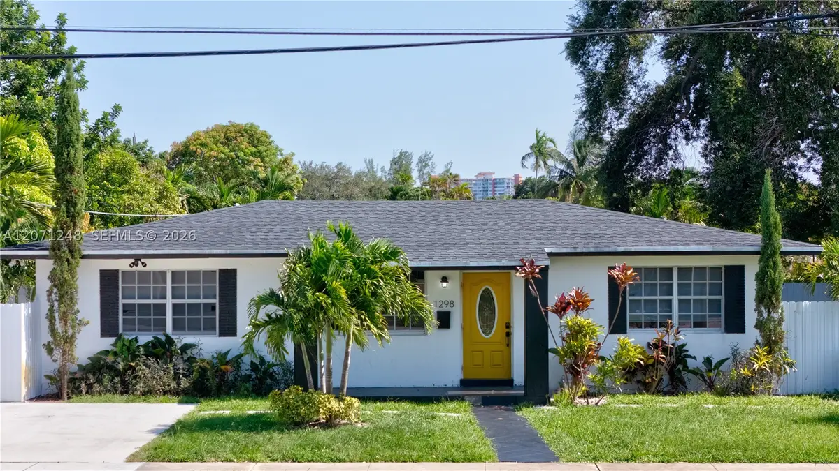 1298 NE 199th St, Miami, FL 33179 - #1