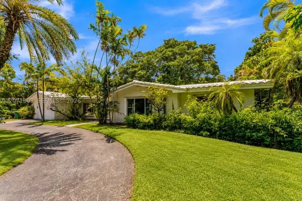 11890 SW 72nd Pl, Pinecrest, FL 33156