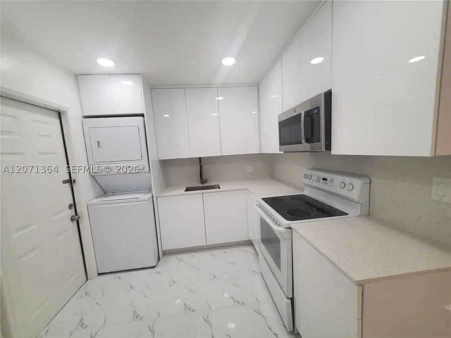 9203 NW 38th Dr #2, Coral Springs, FL 33065 - #3