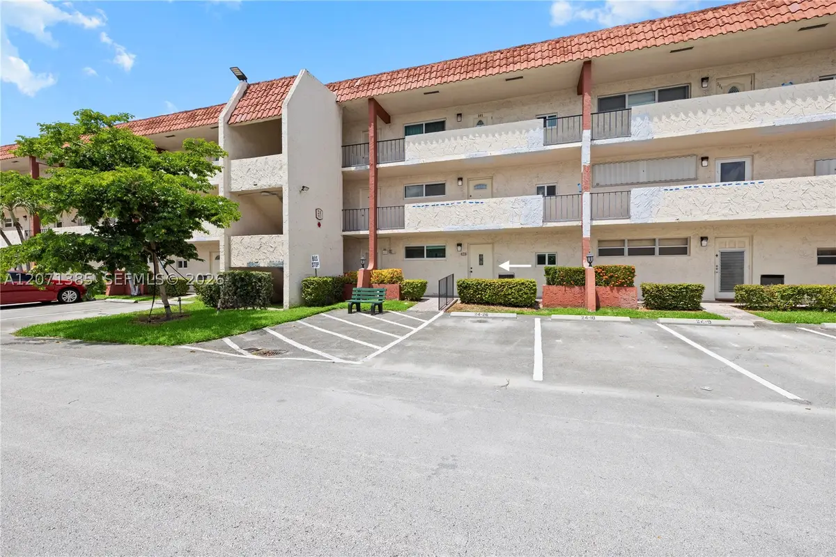 811 S Hollybrook Dr #105, Pembroke Pines, FL 33025 - #1