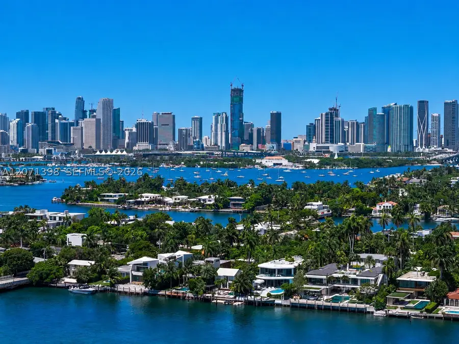 455 E Dilido Dr, Miami Beach, FL 33139 - #2