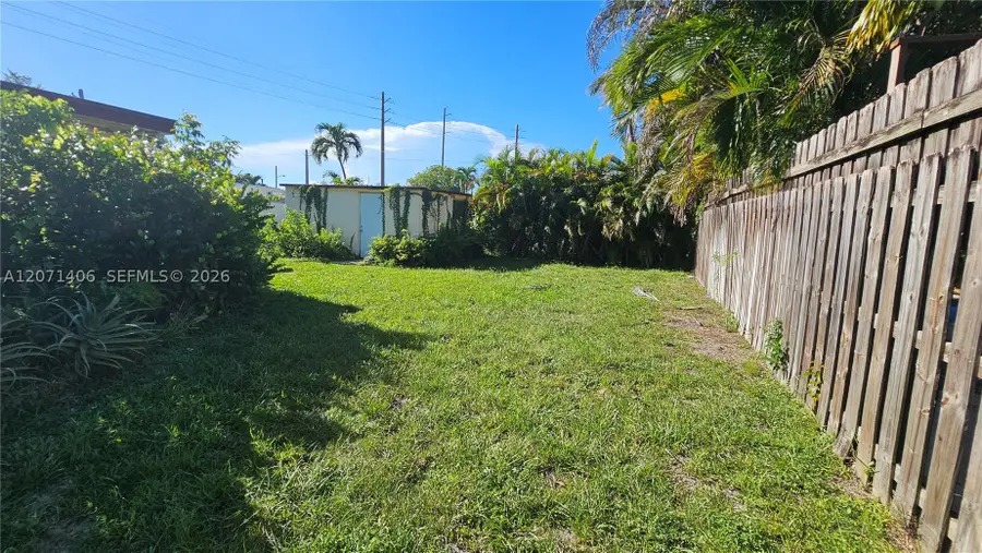 214 SW 2nd Pl, Dania Beach, FL 33004 - #3