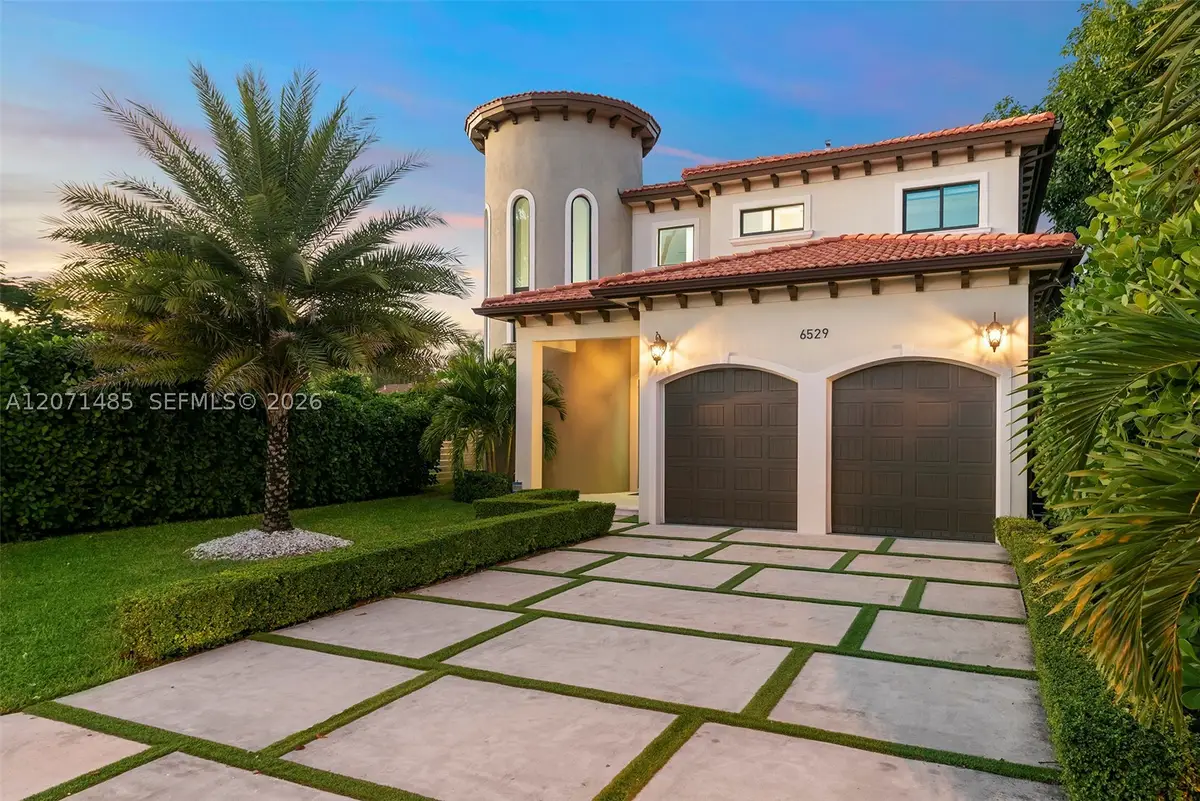6529 SW 30th St, Miami, FL 33155 - #1