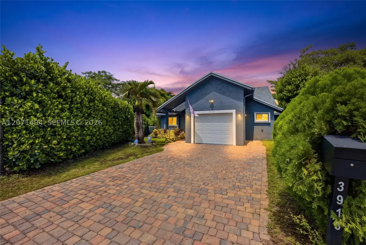 3913 NW 72nd Ln, Coral Springs, FL 33065 - #1