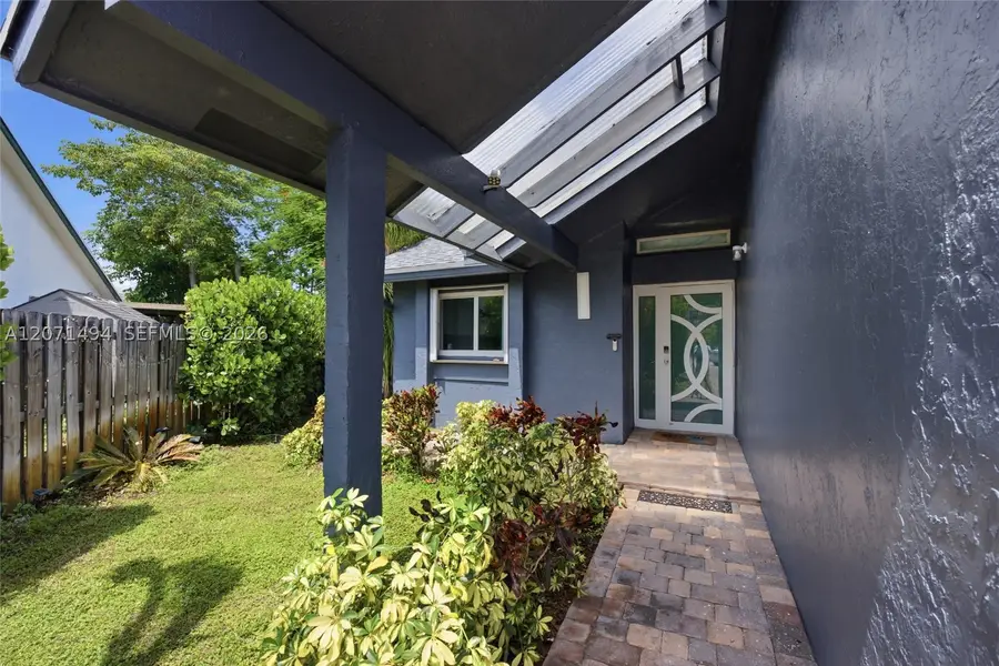 3913 NW 72nd Ln, Coral Springs, FL 33065 - #3