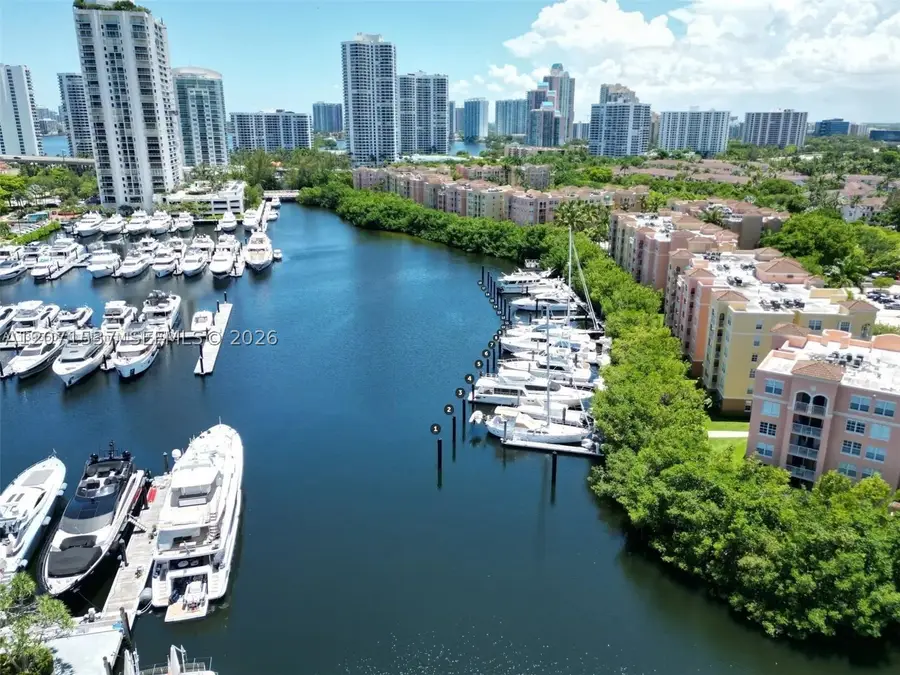 19777 E Country Club Dr, Aventura, FL 33180 - #2