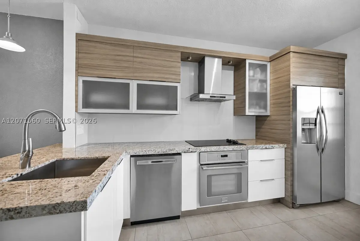 5670 NW 116th Ave #222, Doral, FL 33178 - #1