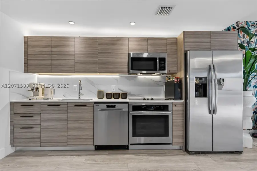121 NE 34th St #L305, Miami, FL 33137 - #2