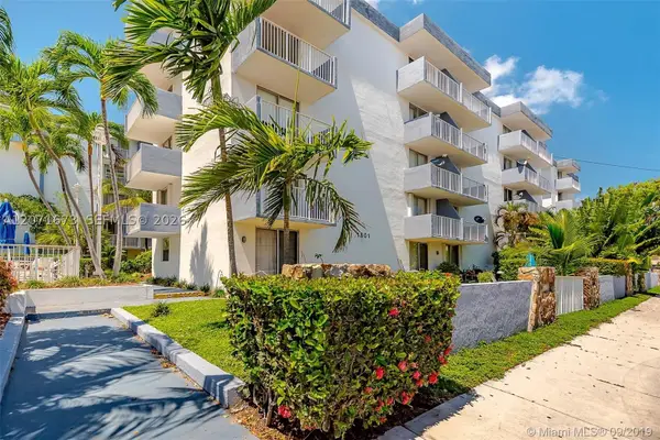 1801 S Treasure Dr #302, Miami Beach, FL 33141