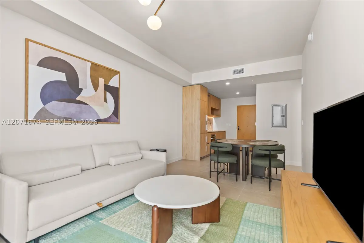 11 NE 6 St #3213, Miami, FL 33132 - #1