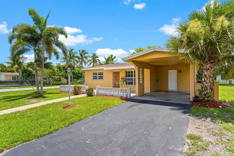 4700 NW 41st Pl, Lauderdale Lakes, FL 33319 - #3