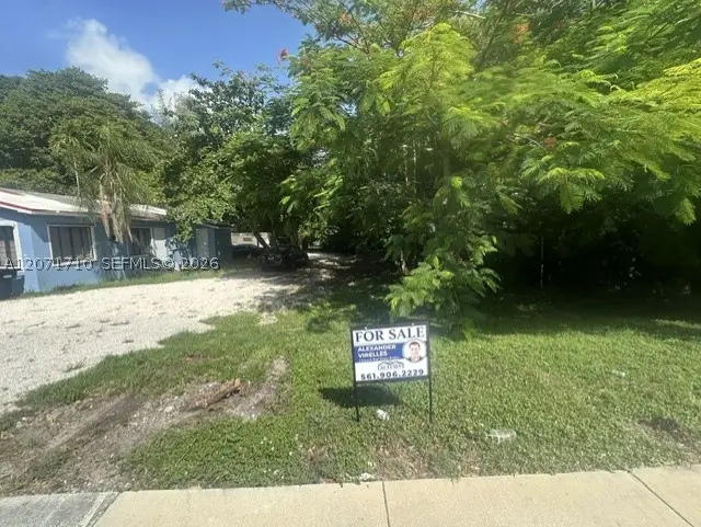 12040 W Dixie Hwy, North Miami, FL 33161 - #3