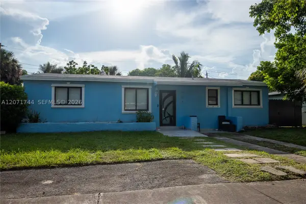 901 NW 33rd Dr, Lauderhill, FL 33311