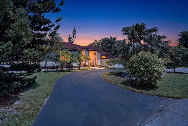 17711 SW 81st Ct, Palmetto Bay, FL 33157