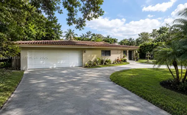 6861 SW 69th Ter, South Miami, FL 33143