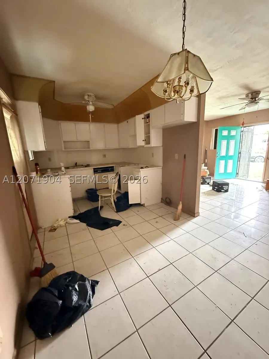 2911 NW 161st St, Miami Gardens, FL 33054 - #3