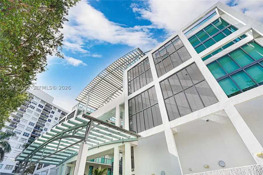 6000 Collins Ave #336, Miami Beach, FL 33140 - #2