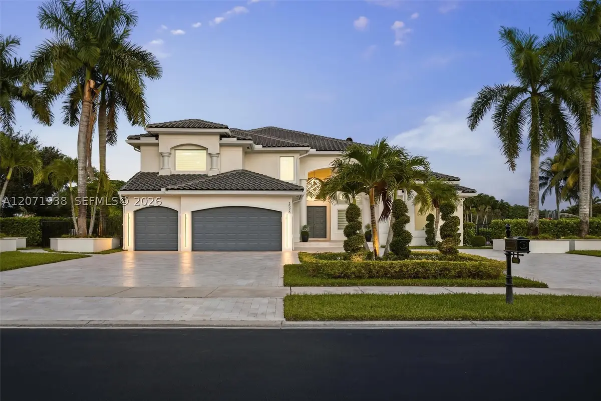 3526 Juniper Ln, Davie, FL 33330 - #1