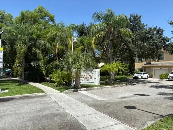 7469 Tam Oshanter Blvd, North Lauderdale, FL 33068