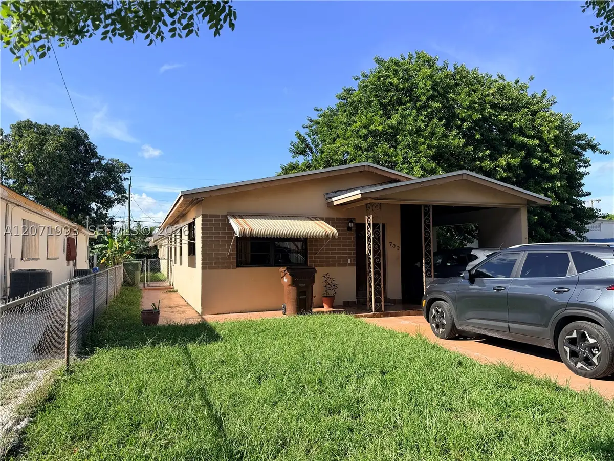 733 E 26th St, Hialeah, FL 33013 - #1