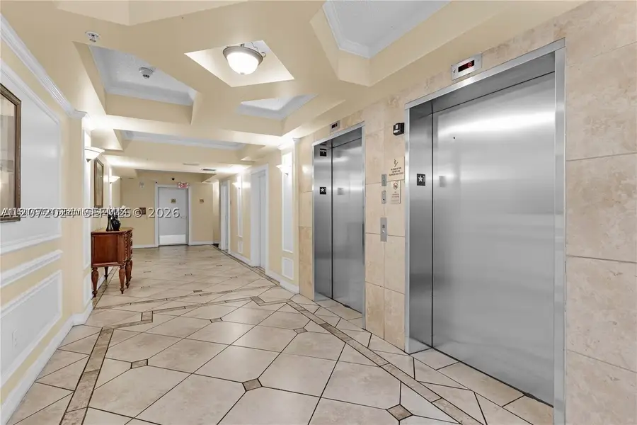 5091 NW 7th St #615, Miami, FL 33126 - #3