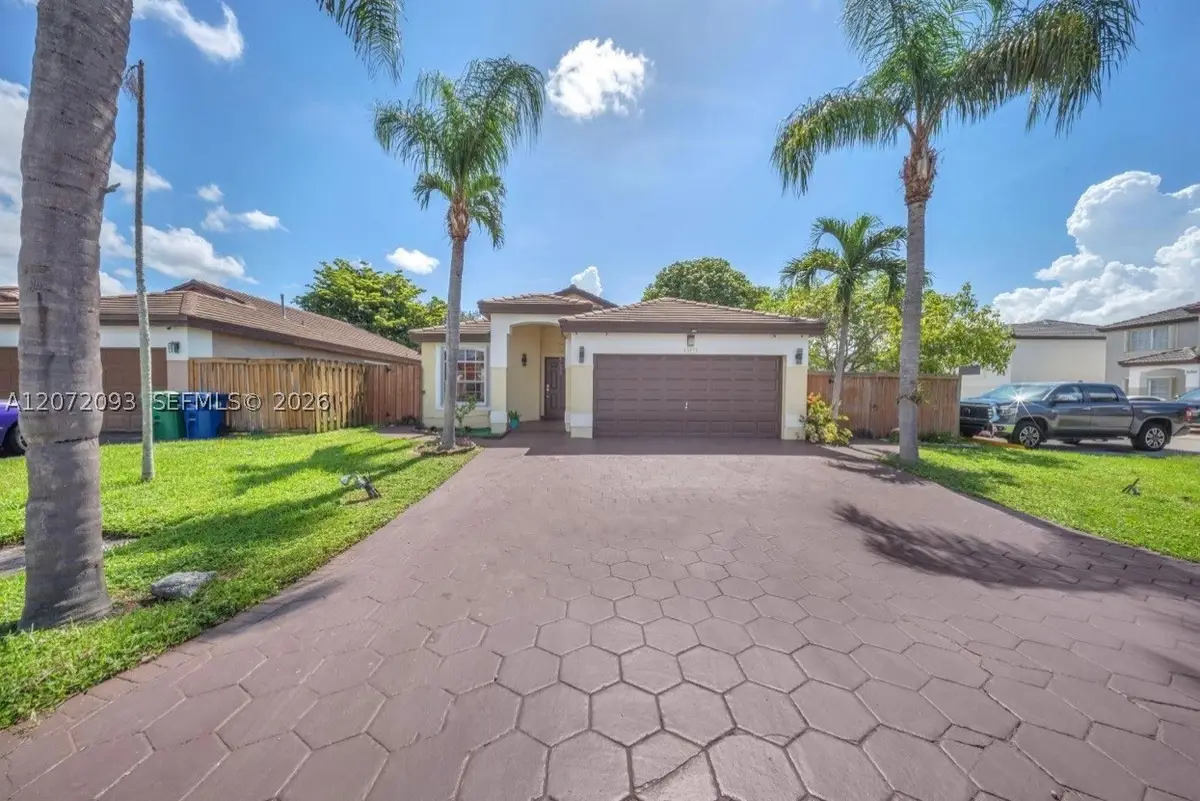 19573 NW 82nd Pl, Hialeah, FL 33015 - #1