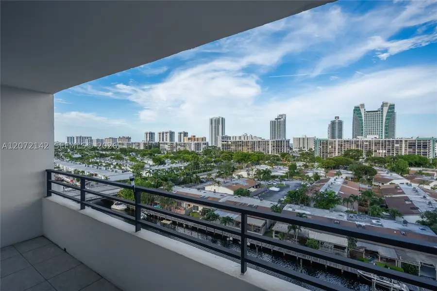 2500 Parkview Dr #1004, Hallandale Beach, FL 33009 - #2