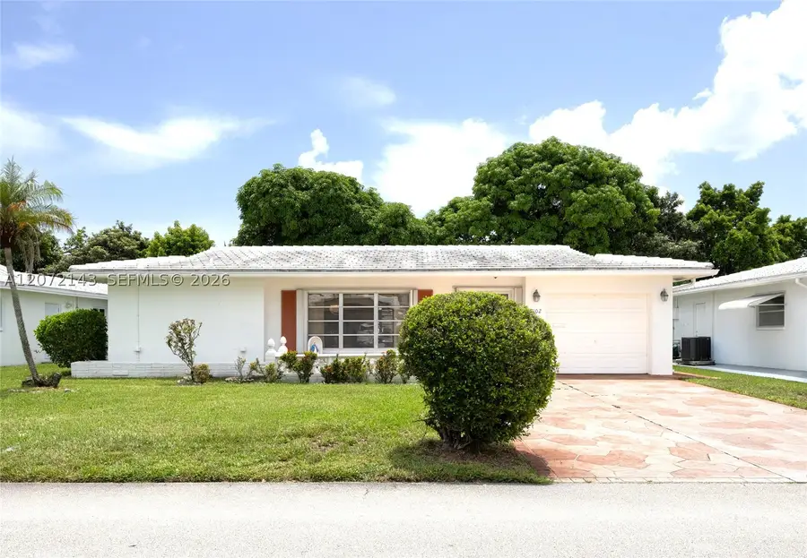 7102 NW 71st St, Tamarac, FL 33321 - #2