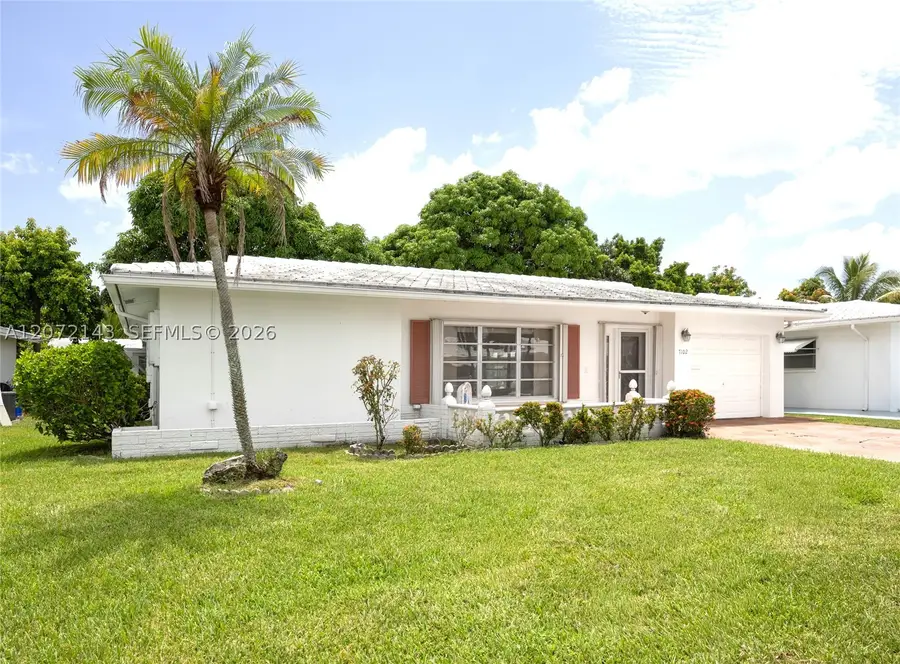 7102 NW 71st St, Tamarac, FL 33321 - #3