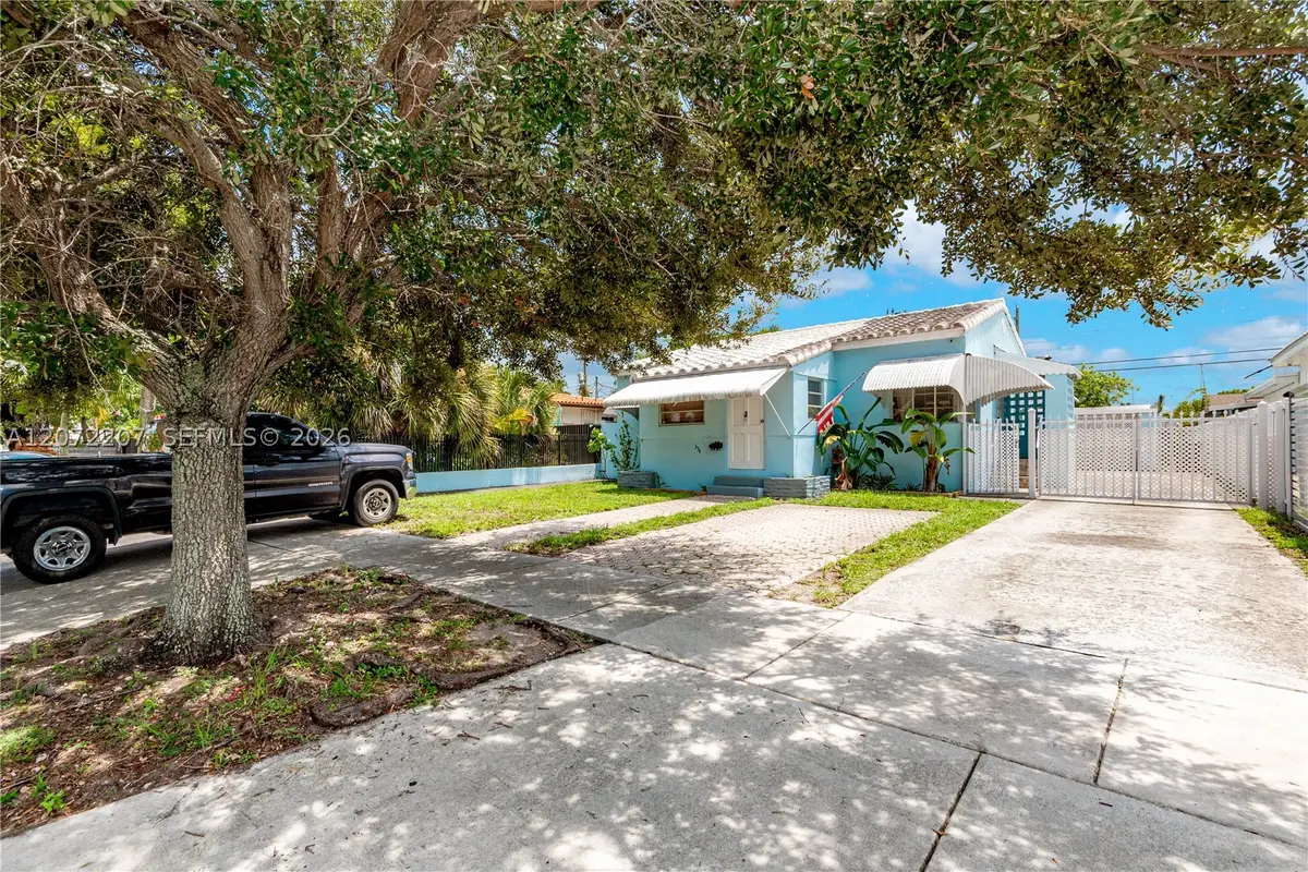334 E 11th St, Hialeah, FL 33010 - #1