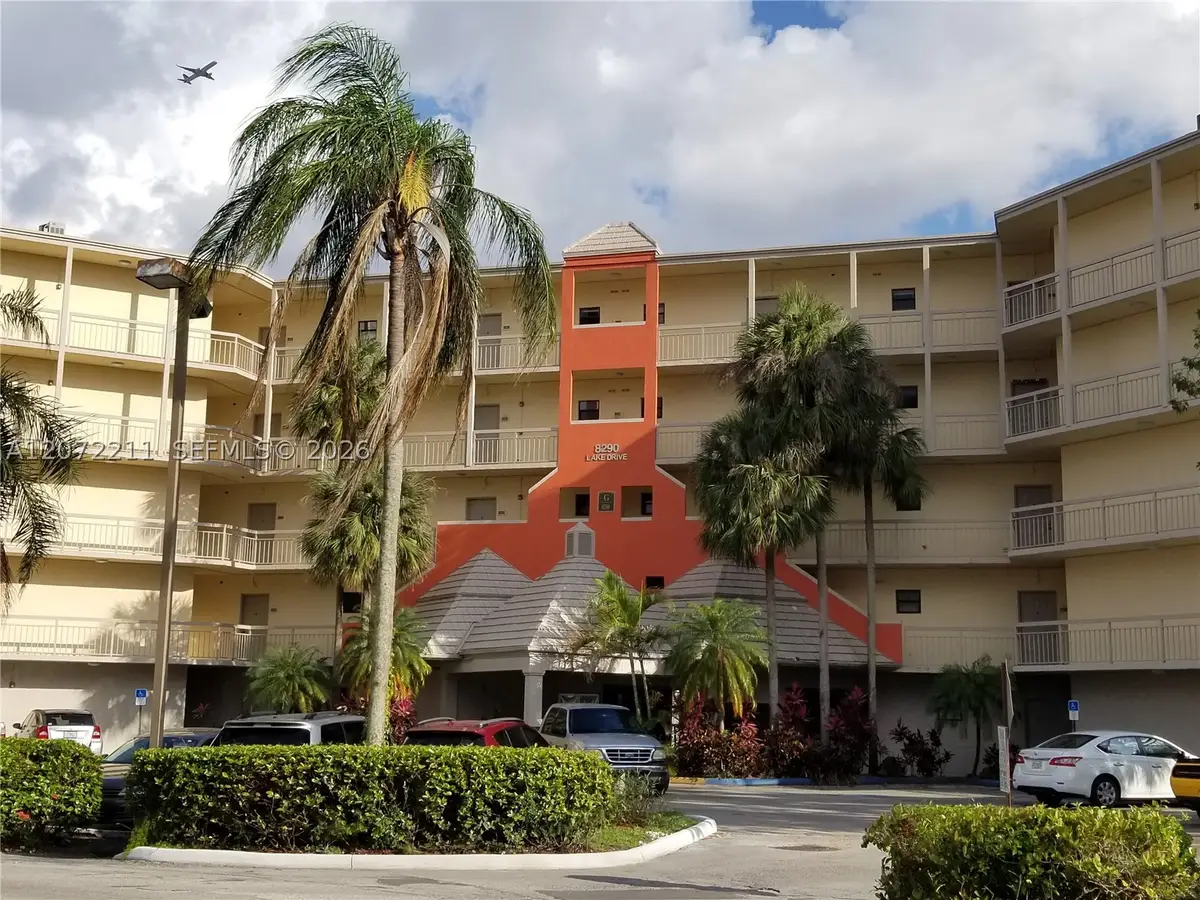 8290 Lake Dr #440, Doral, FL 33166 - #1