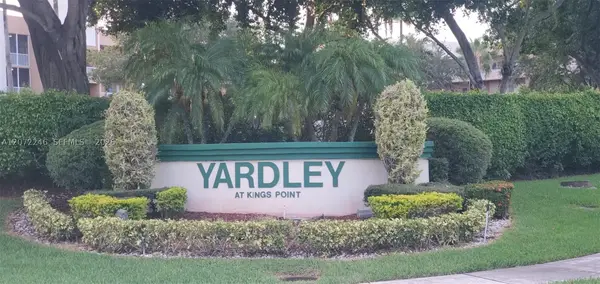 7775 Yardley Dr #211, Tamarac, FL 33321