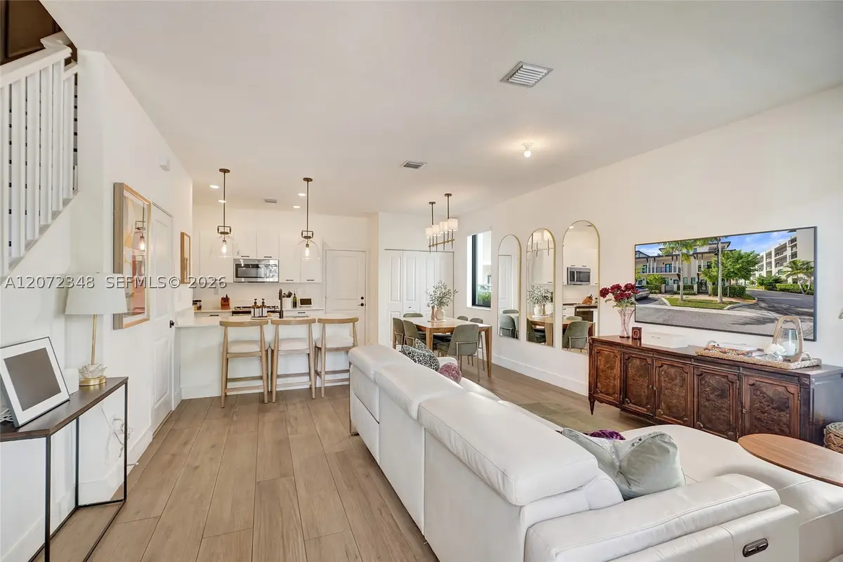 8166 NW 42nd St, Doral, FL 33166 - #1