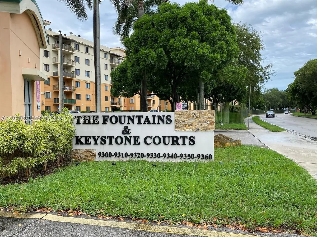 9320 Fontainebleau Blvd #215, Miami, FL 33172 - #1