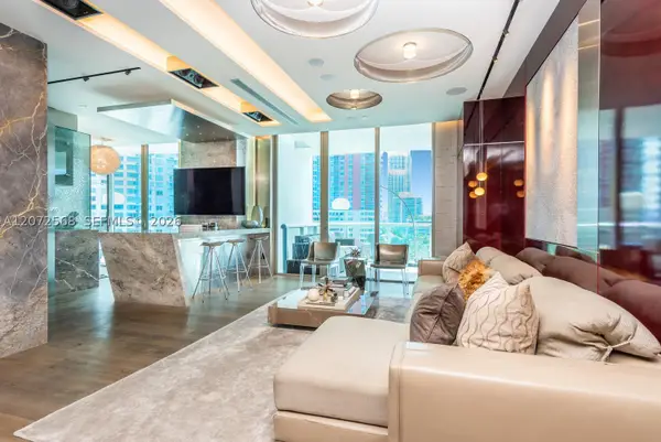 50 S Pointe Dr #905, Miami Beach, FL 33139