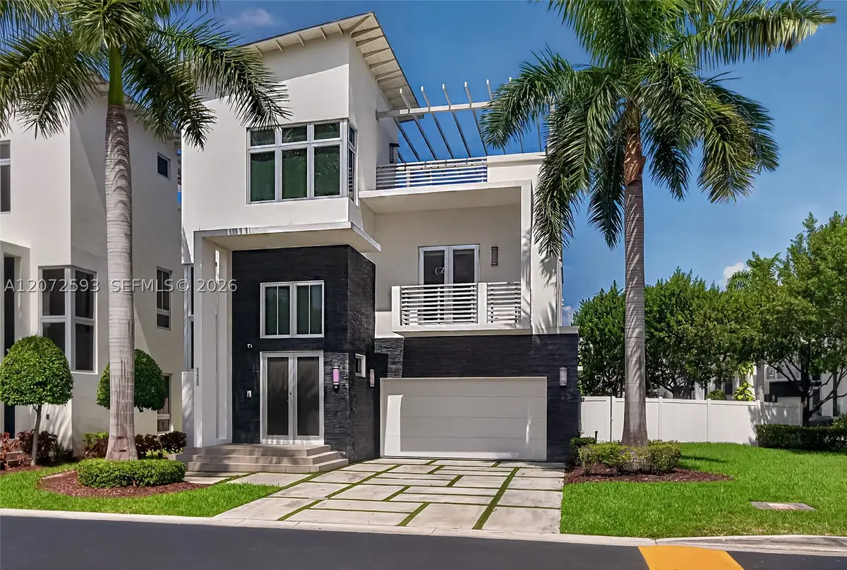3460 NW 84th Ave, Doral, FL 33122 - #1