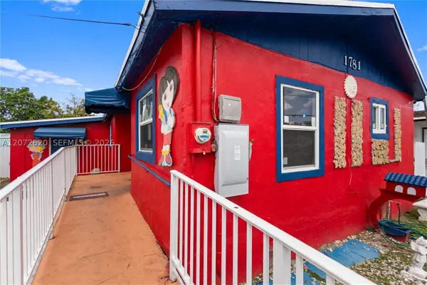 1781 NW 152nd Ter, Miami Gardens, FL 33054